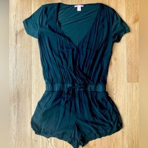 Victoria’s Secret Black Romper Size Medium